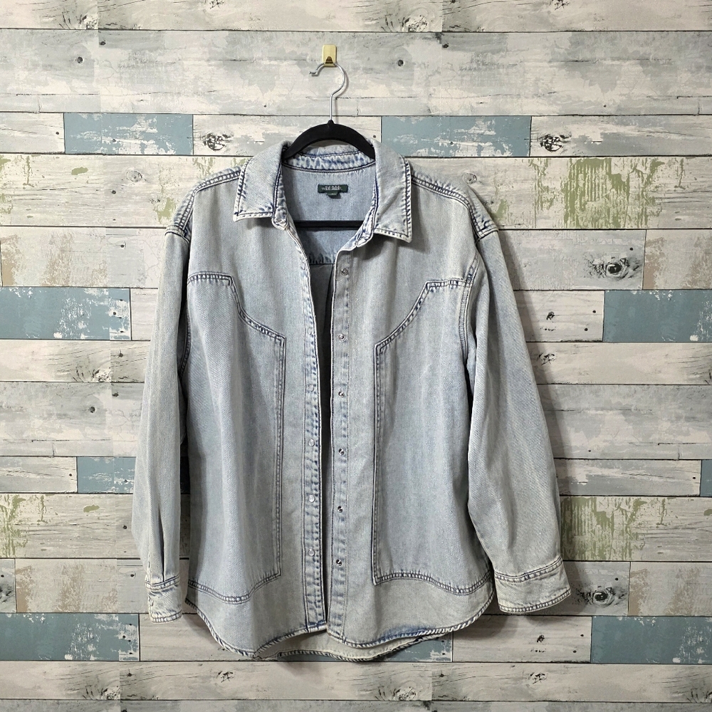 Wild Fable | Women's LS Oversized Denim Western Shirt | Large | BNWOT